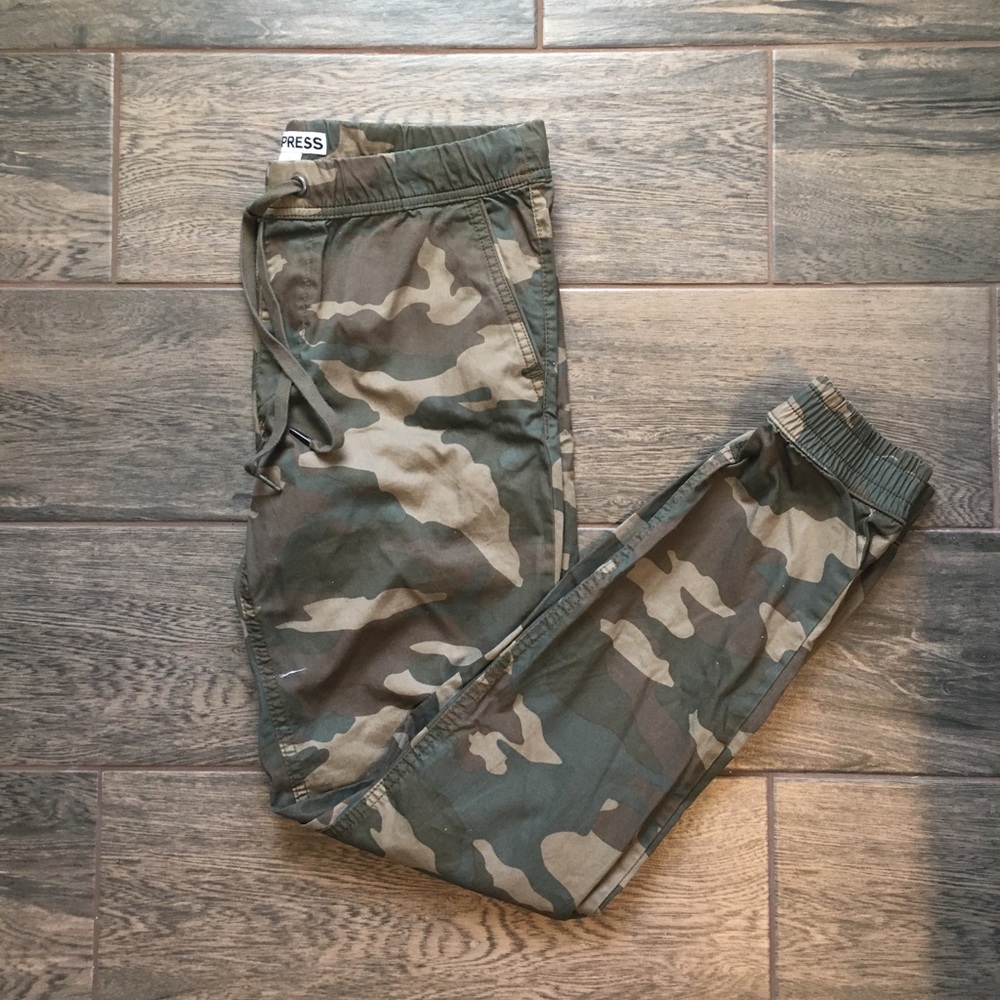 Express joggers